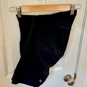 lululemon athletica womens size 4 padded cycling shorts